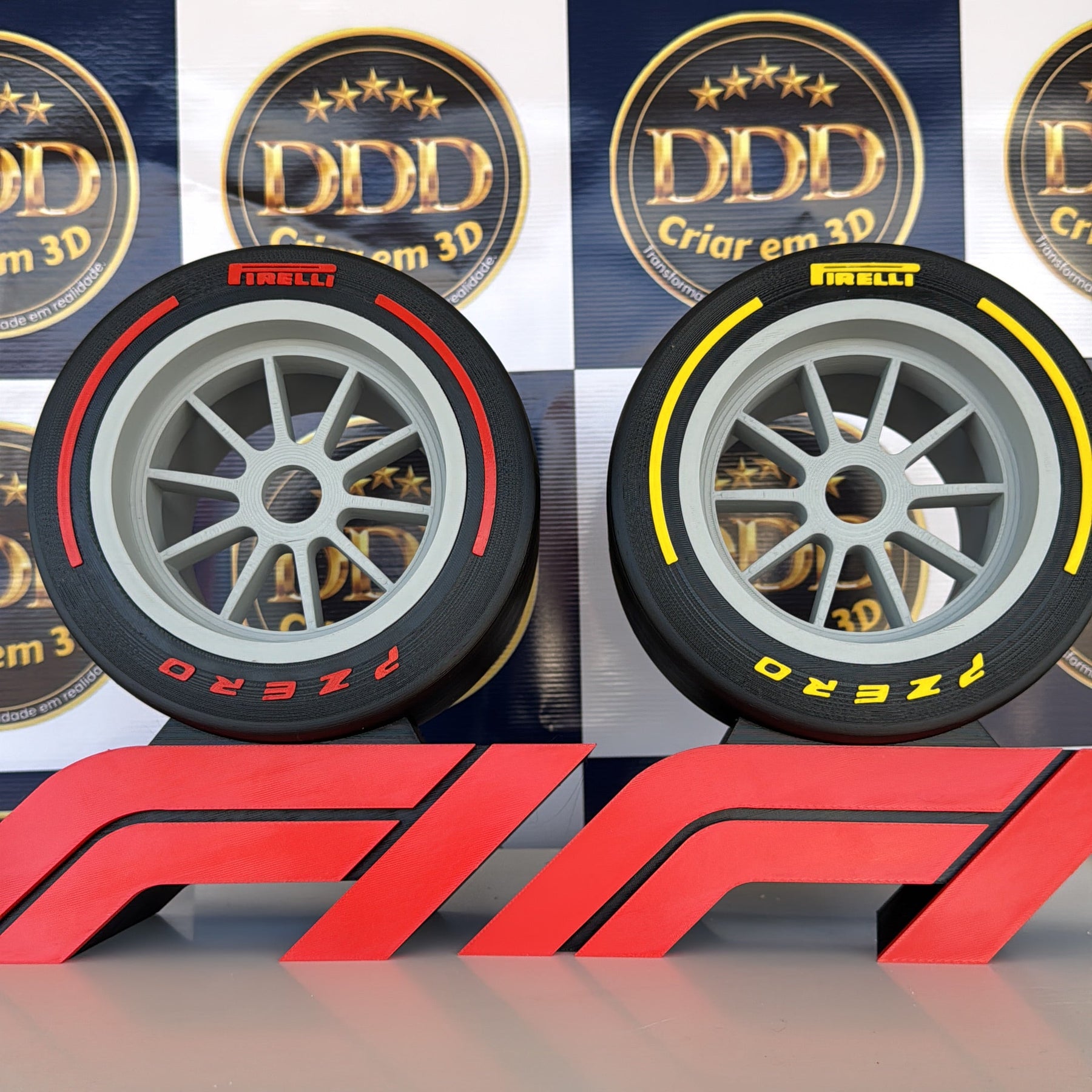 Pneus de F1 com Símbolo Oficial: Acessório Exclusivo para Fãs de Velocidade