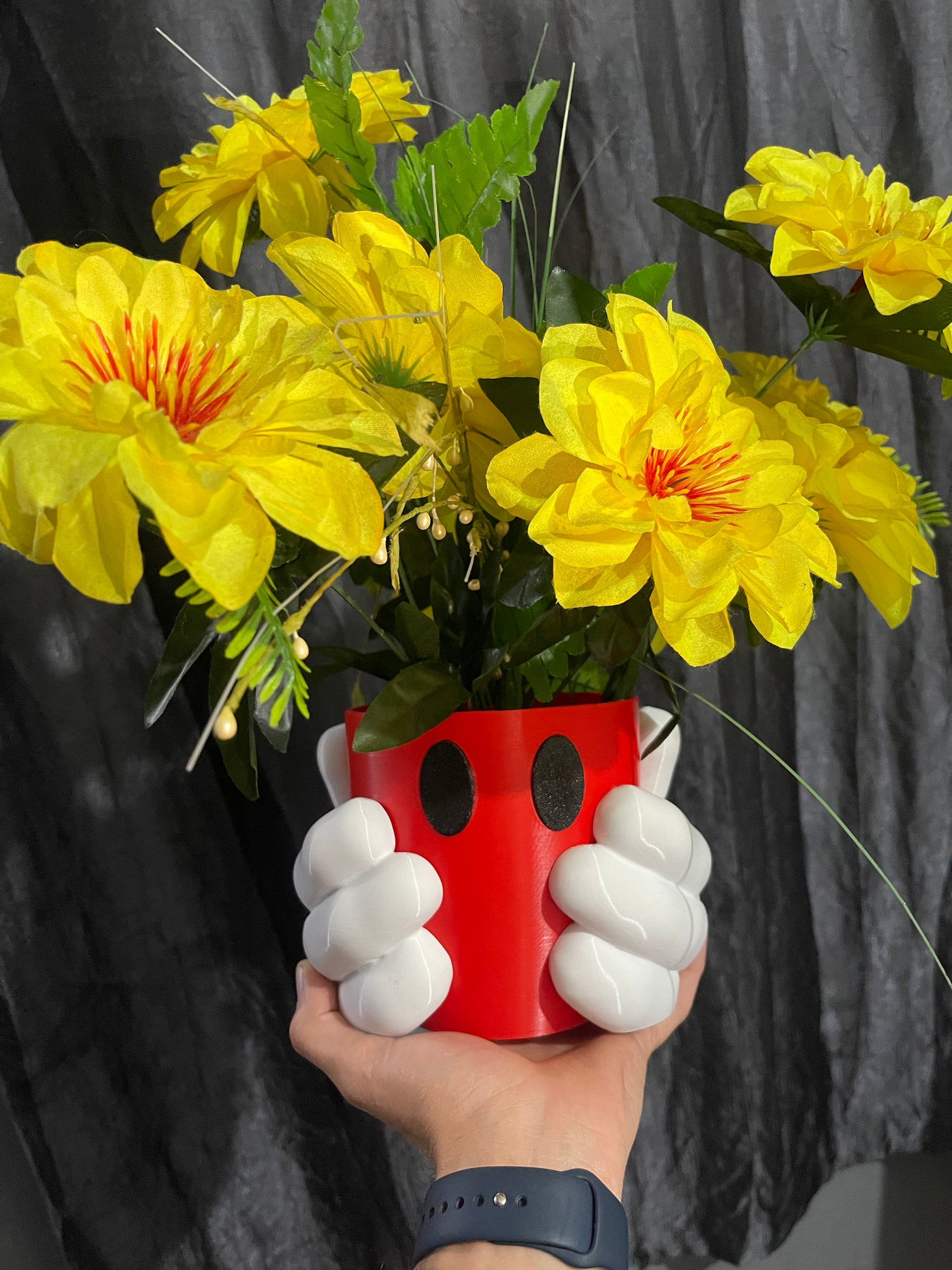 Vaso de Flores Luva do Mickey – A Magia Disney em Sua Decoração!