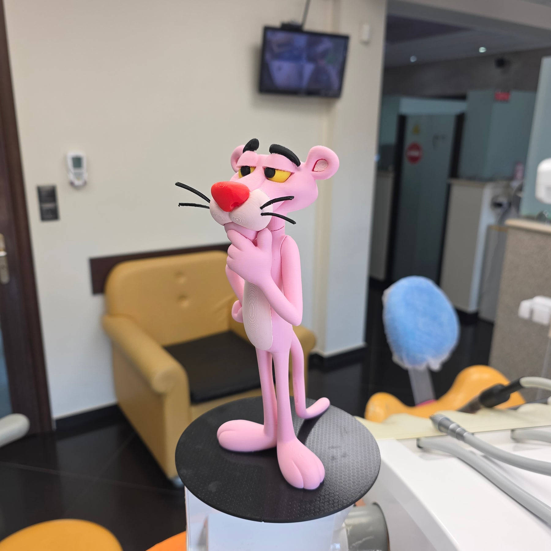 Boneco Decorativo Estilo Cartoon Rosa – Feito em Impressão 3D