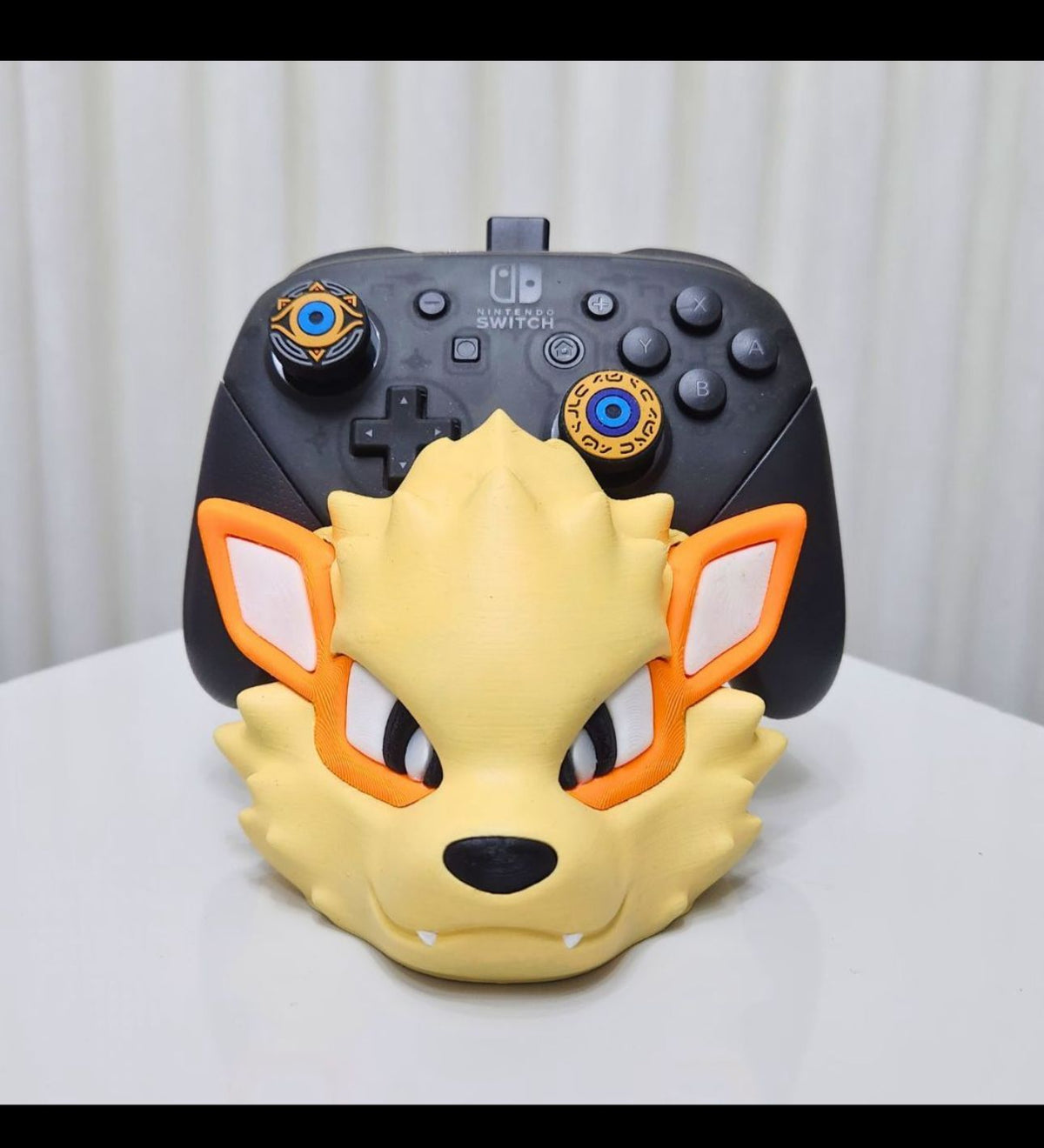 Arcanine Suporte 3D: O Suporte Perfeito para Seu Controle PS5, PS4, Xbox e Nintendo Swift!