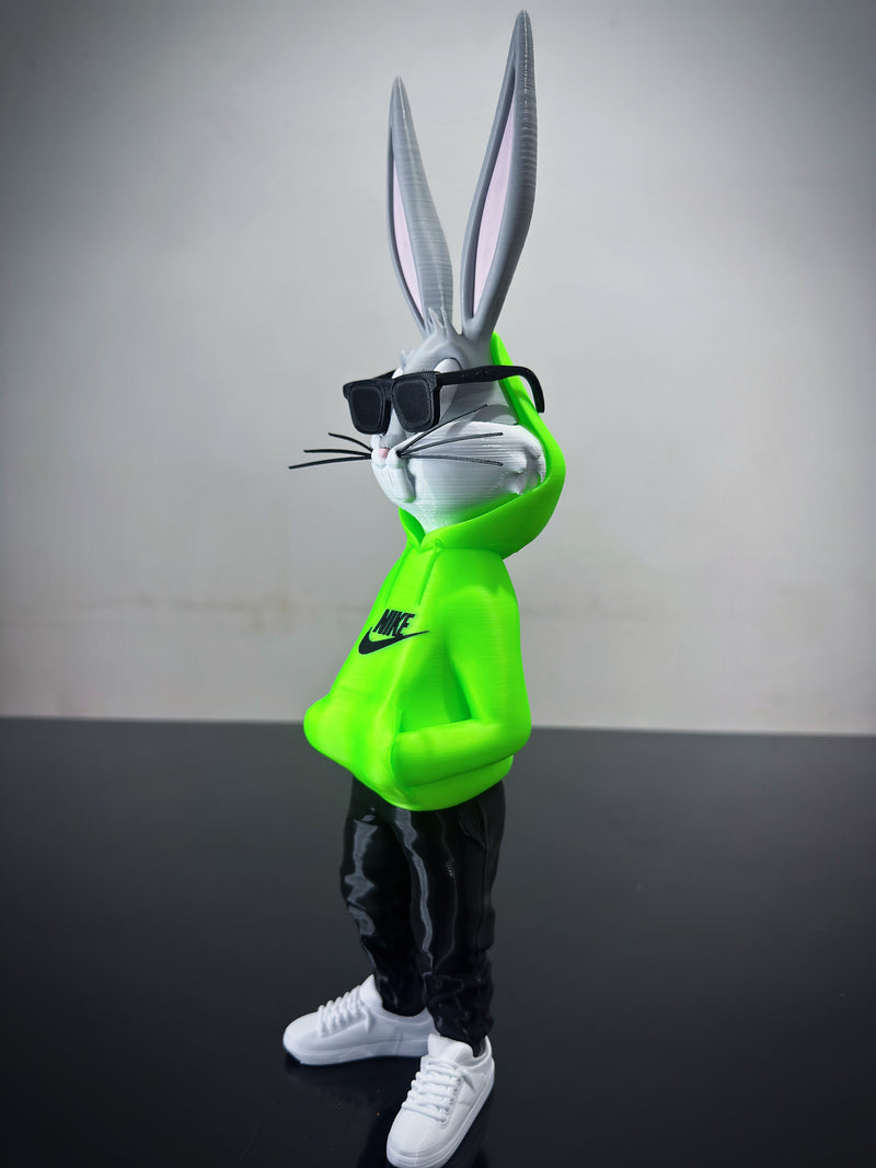 Pernalonga Urban 3D – Boneco 30cm com Blusa Nike