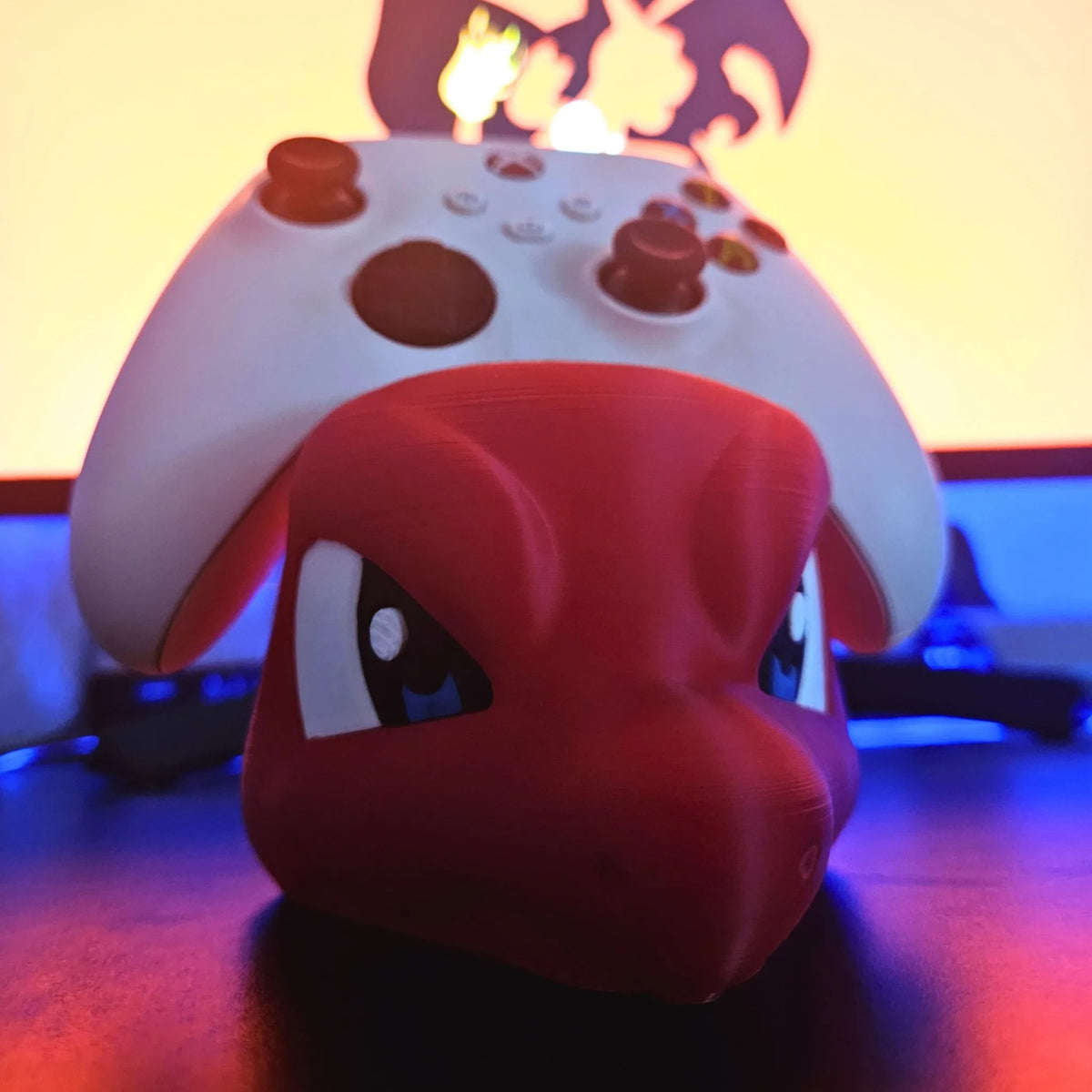 Charmeleon Suporte 3D: Estilo e Praticidade para Seus Controles PS5, PS4, Xbox e Nintendo Swift!