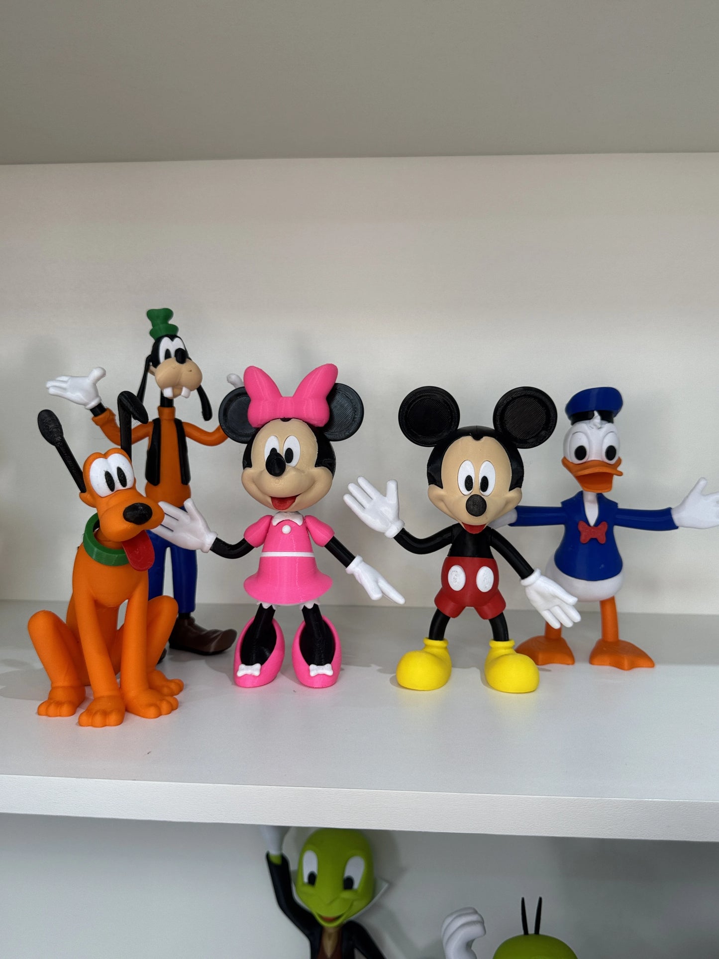 Boneco Pluto Disney – Colecionável Premium do Mascote Clássico