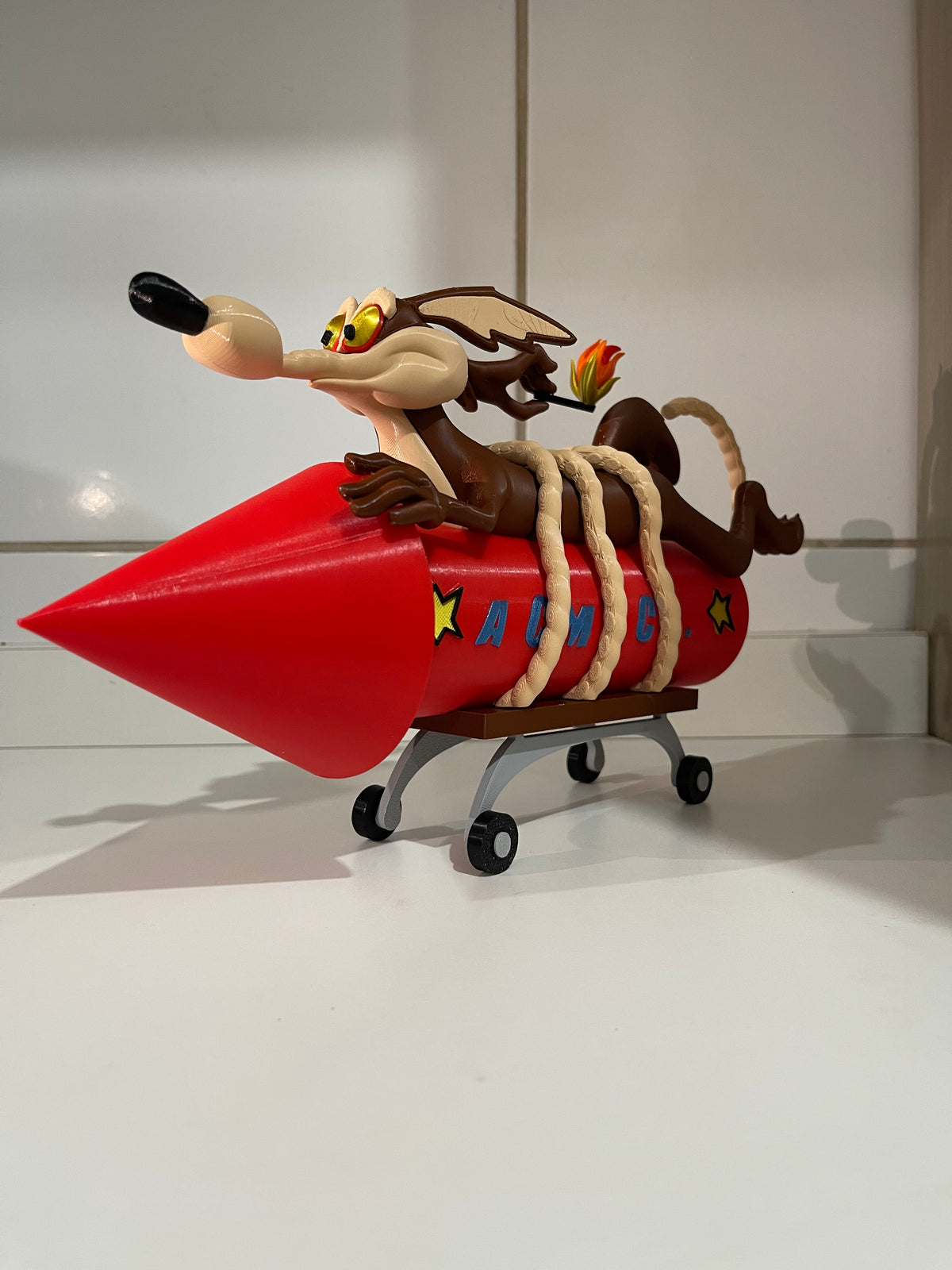 Boneco 3D do Coiote – Personagem do Papa-Léguas, Feito Sob Medida