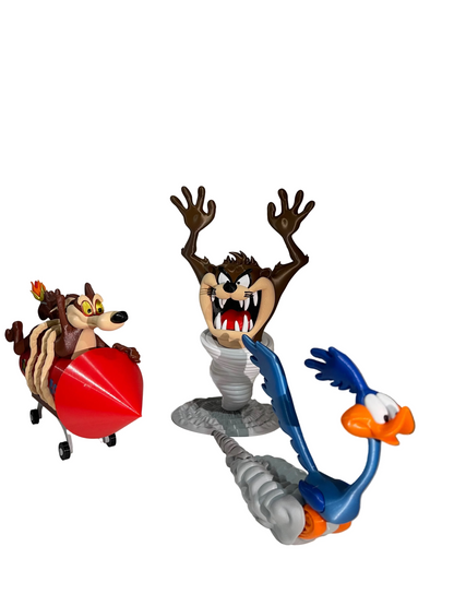 Leve os 3 Personagens Clássicos – Taz, Coiote e Papa-Léguas por um Preço Especial!