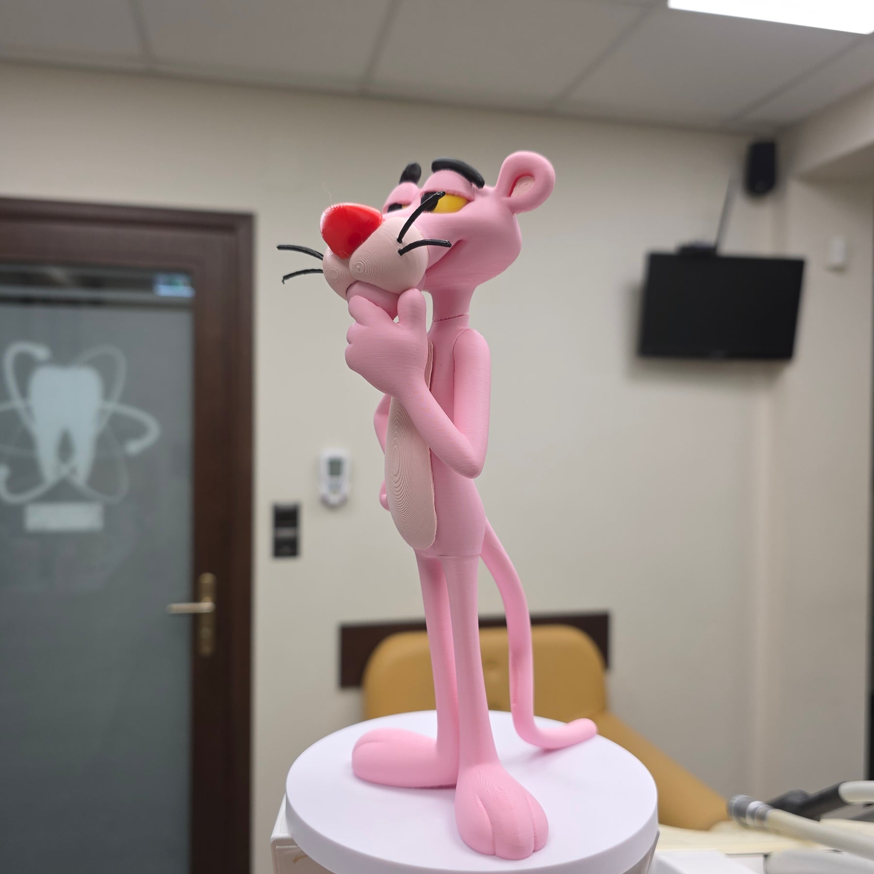 Boneco Decorativo Estilo Cartoon Rosa – Feito em Impressão 3D